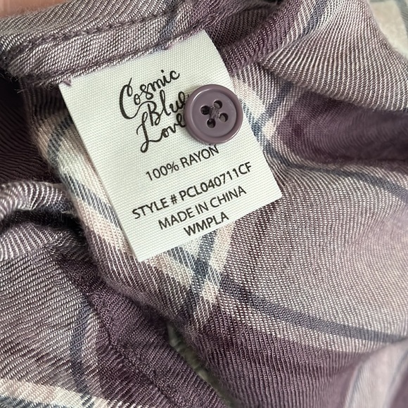 Button down - Picture 4 of 5